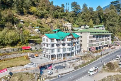 Hotel River Regency - luxury resort room manali