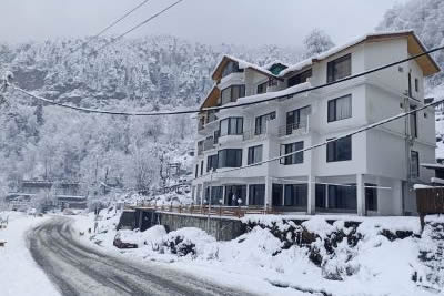 Hotel River Regency, Manali